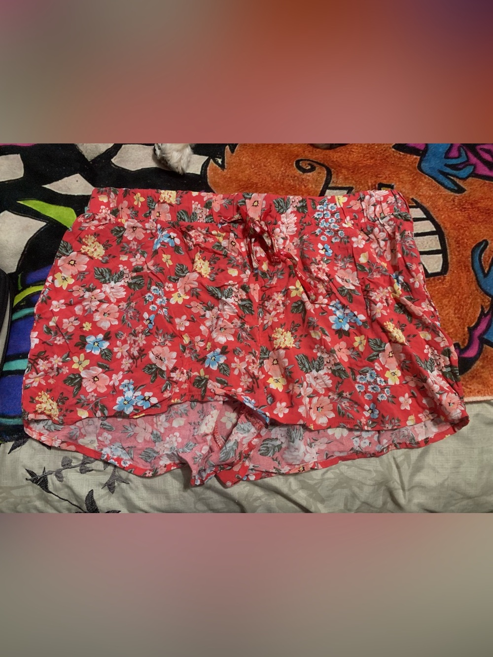 Forever 21 Red Floral Drawstring Women’s Shorts